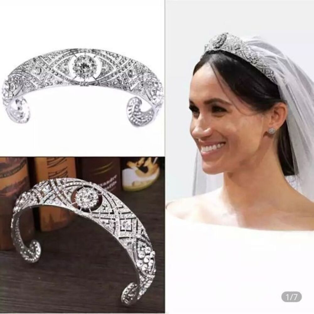 - Royal Rhinestone Crystal Wedding Tiara NWBOX